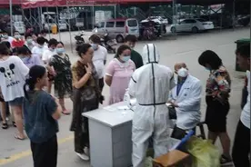 郑州万邦、中部两岸等多家市场下架三文鱼，并对商户核酸检测图片