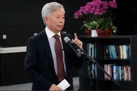 “亚投行乔迁新总部大楼艺术名家精品首展”隆重开幕图片
