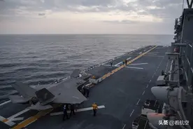 F-35B垂直起降战机：可使两栖攻击舰变航母 很迷人却又危险图片