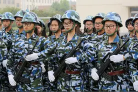 同样都是铁饭碗，军校和警校到底选择哪个？看完区别再做决定图片