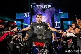 KO雅桑克莱，不足1分钟终结卜部功也，替补拳手有多厉害？图片