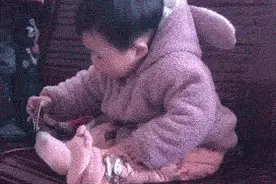 超萌慎入，你家萌娃最搞笑的瞬间图片