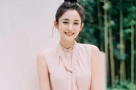 女生喜欢一个人的五种表现，男生抓不住，单身也怨不得别人图片