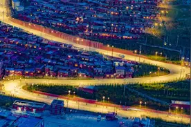 突然冲上热搜？这座“红色佛国”，一有动静就牵动万千旅行者的心图片