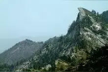 鹰嘴山的传说图片