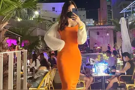 中韩混血健身女神，摘下口罩后果然令人惊艳，网友：这身材我爱了图片