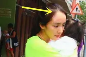 杨幂28岁当妈，李小璐31岁当妈，50岁的她还在疯狂拼四胎？图片