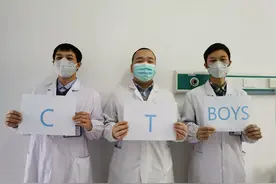 汉阳医院"CT BOYS"录手势舞祝福白衣女神图片