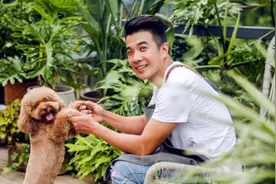 嘉兴有位“爱种花的王大爷”，两年直播圈粉200万图片