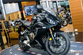 街跑界“高性价比之车”，2021本田CBR650R实车鉴赏图片