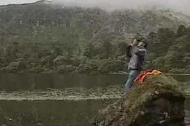 云南一老头无意中喊了一嗓子，忽然下起雨来，之后每次喊叫都下雨图片