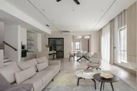 女业主买下185㎡房子，打造独立衣帽间＋健身房，工作休闲两不误图片