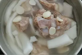 天气干燥，宜喝这款椰青骨头汤图片