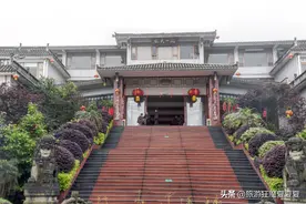 四川合江的笔架山，南宋时泸州就在此筑城，多年历史留下漫山石刻图片