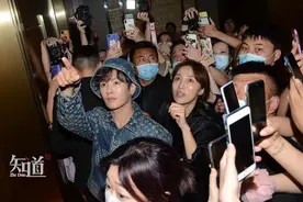 娱乐圈的倒退，是从爱豆塌房和轧综艺开始的图片