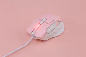 长得可爱，却不是HelloKitty，女性玩家会爱上的游戏鼠标图片