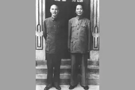 毛泽东身高究竟是多少，1米83，1米72，还是1米69？图片