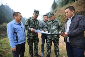 武警官兵来了，红土高原苗乡富了图片