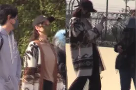 吴奇隆带儿子探班刘诗诗，一家3口游迪士尼，一路弯腰逗儿子开心视频封面