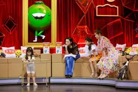 500片巨型拼图《星空》：4岁小女孩3天拼完，主持人大赞：了不起图片