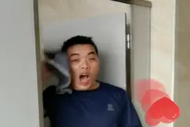 开门的那一刻，我吓坏了......图片