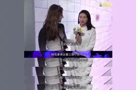 郭晶晶的婆婆经常带三个孩子去游泳，孩子文武双全图片