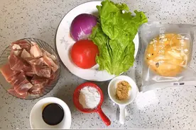 牛肉汉堡月龄：18m+食材：牛肉或者猪里脊120g...图片
