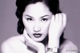 49岁的瞿颖始终未婚，有女儿相伴同样幸福，曾与李亚鹏热恋图片