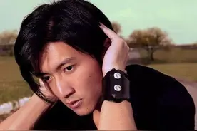 不是所有的星二代都只会坑爹！谢霆锋就是一个特例，只会坑娃图片