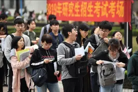 考研变“二次高考”本科变“高四”，学历膨胀，本科的你慌不慌？图片