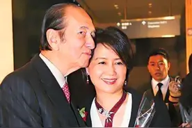 比何超琼大两岁的梁安琪，连剖5胎不坐月子，为什么斗不过她？图片