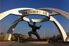 直击修建在天津的霍元甲奢华墓，造价两亿总面积500亩图片