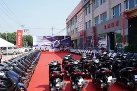品质之选，不负期待！北京YAMAHA速博店交付首批NMAX155图片