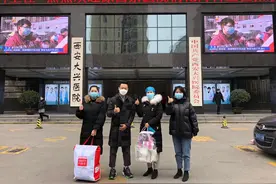 陕西籍日本导游15天9次打飞的 上万只口罩无偿“扛回”祖国图片