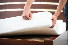 你睡的床垫“有毒”吗？2499批床垫抽检报告，多个品牌上黑榜图片
