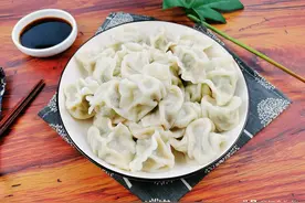 3元一斤的“天然钙片”，丢弃怪可惜，做饺子真香，一大盘不够吃图片