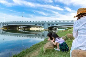 幼儿园被逼学习的孩子，长大后输给了天天玩的“学渣”？图片