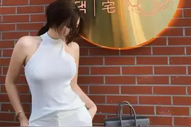 王思聪未拿下的韩国女主播，身材比例完美、大长腿，堪称“尤物”图片