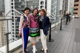 汪明荃73岁还这么漂亮，虽然脸上皱纹真实不假，但气质优雅图片
