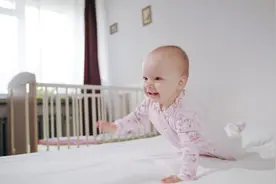 四个月，是宝宝养成睡整晚觉的关键，掌握8个妙招宝宝一觉到天亮图片