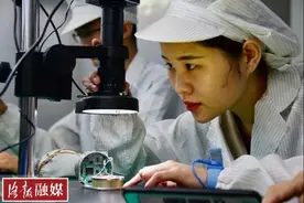 智能导航设备有了“洛阳造”图片