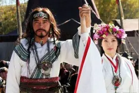 芈月垂帘听政41年，色诱义渠王助秦始皇一统六国，晚年豢养男宠图片
