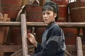《康熙王朝》容妃：刷了27年马桶惨死，明明最受宠为何沦落至此图片