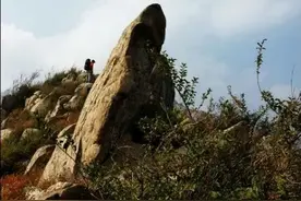 登山泰山顶，早晨看日出图片