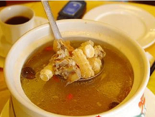 鸡骨草煲鸡花胶 2026年鸡骨草煲鸡花胶汤的做法