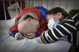 5岁男孩急需移植，疼痛难忍说出：“妈妈我好难受”图片