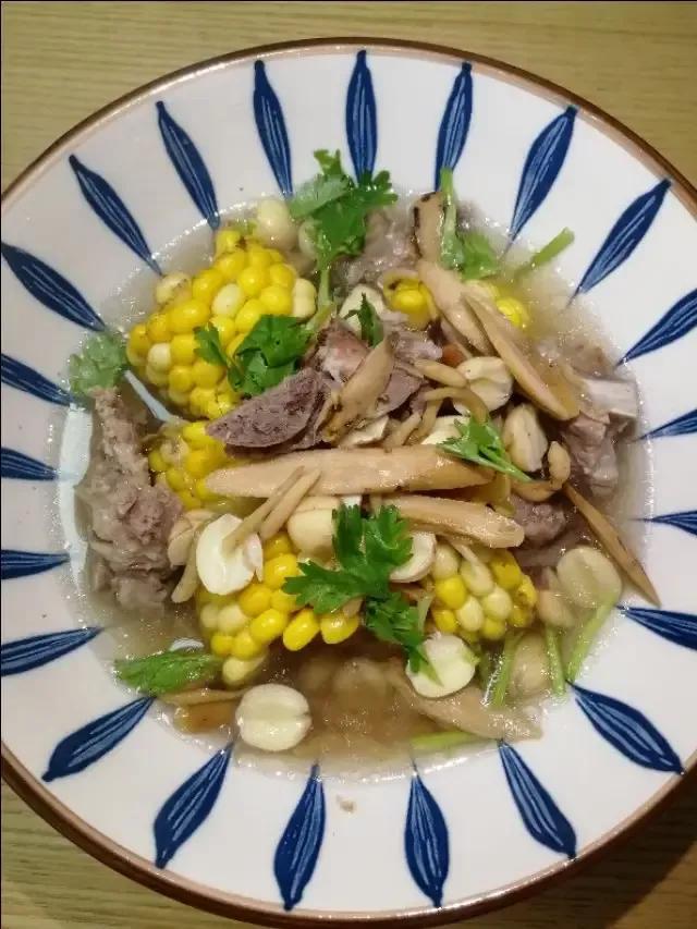 艾草花胶鸡肉汤 2026年花胶鸡肉煲