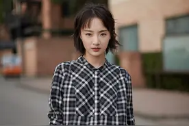 官宣恋情仅62天后，她就承认了当妈的身份，才28岁，结婚了吗？图片