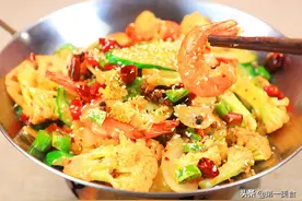 这才是干锅虾的正确做法，厨师长教你详细做法，香辣下饭，真解馋图片