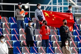 输不起就耍赖？中国女足战胜韩国后，韩媒竟赖中国球迷声音大图片